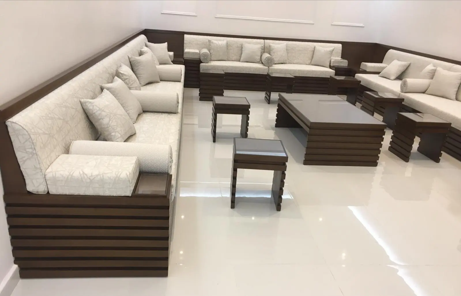 ديوانية D04